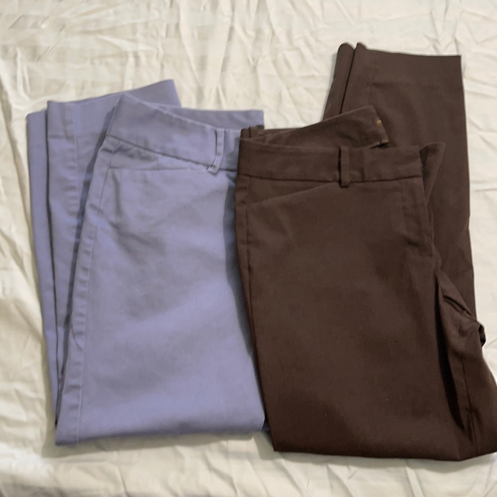 2 pair of The limited ankle stretch pants low rise